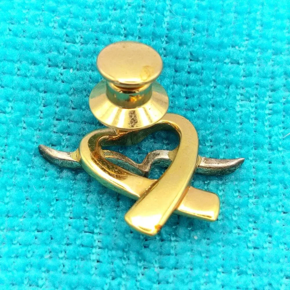 Heart Seagull Vintage Pin Brooch Gold Tone
